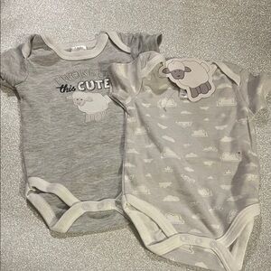 Charming Gray Sheep Print Baby Bodysuits